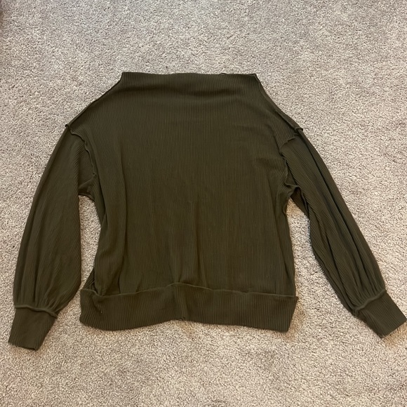 Free People x We the people Olive Slouchy Sweater - Size Small - Picture 2 of 3